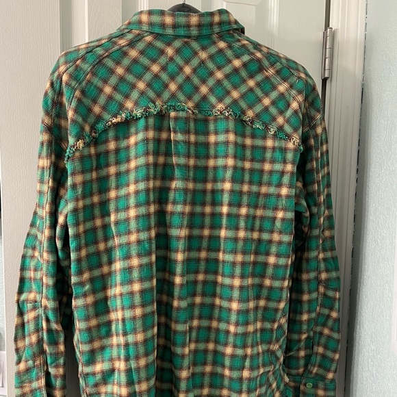 NWT XL BDG green flannel plaid Shacket/shirt with raw seam/hemline - Picture 8 of 16
